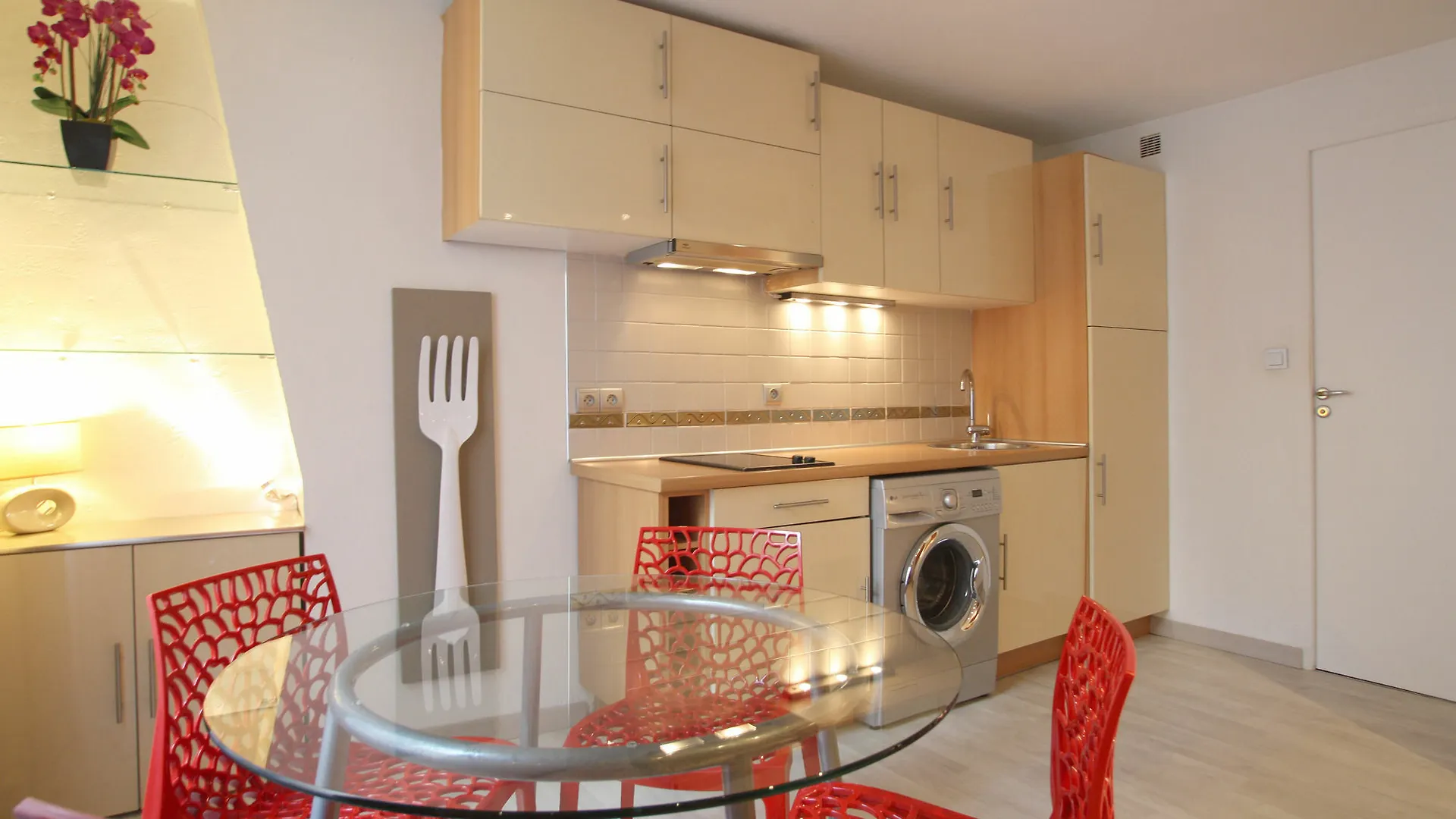 Appartements Paris Centre - At Home Hotel